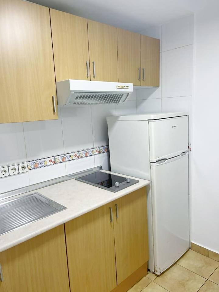 Apartamento Centrico Plazamar 4 Piscina Torre Del Mar Dış mekan fotoğraf