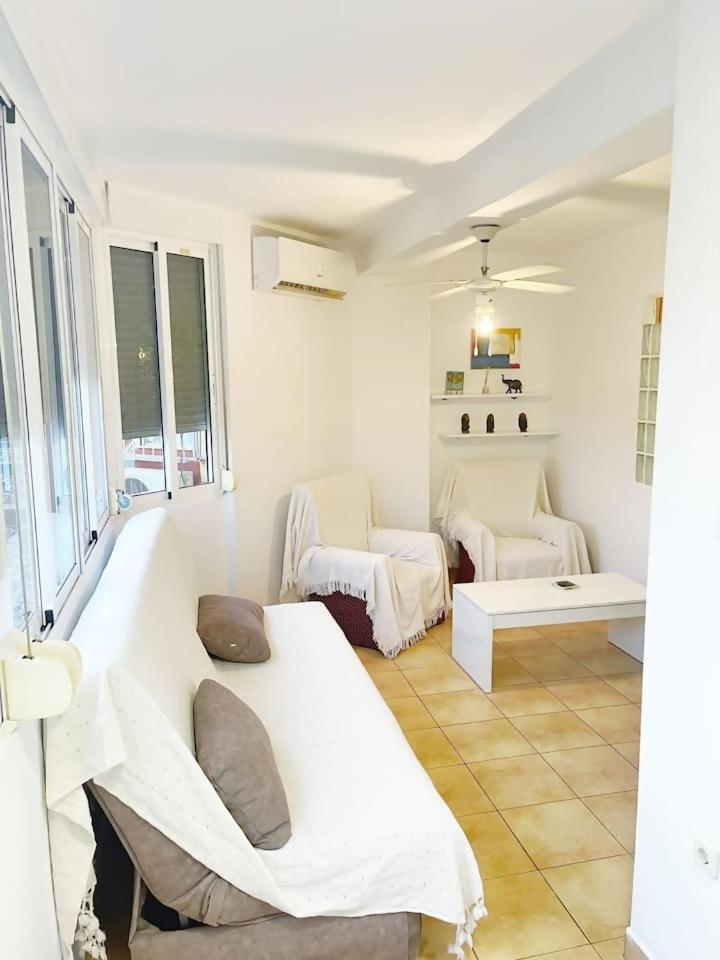Apartamento Centrico Plazamar 4 Piscina Torre Del Mar Dış mekan fotoğraf