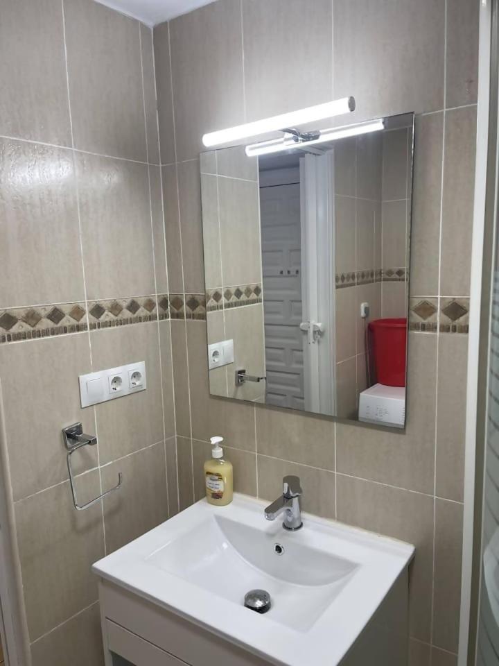 Apartamento Centrico Plazamar 4 Piscina Torre Del Mar Dış mekan fotoğraf