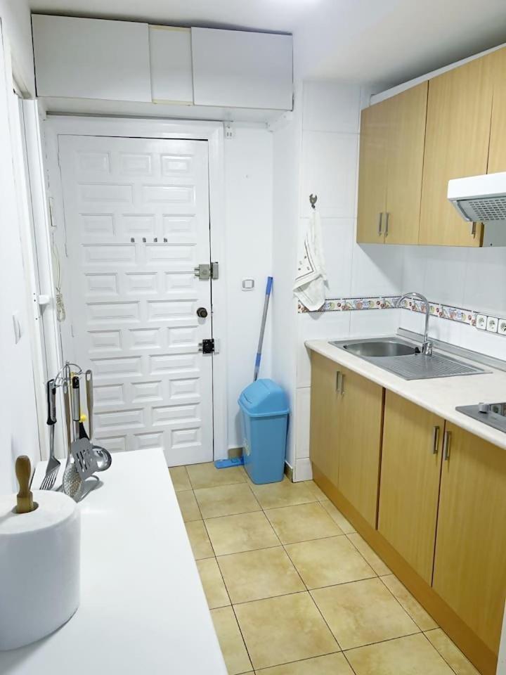 Apartamento Centrico Plazamar 4 Piscina Torre Del Mar Dış mekan fotoğraf